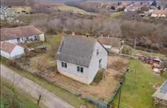 Eladó Mohorai családi ház hirdetés (79492422)