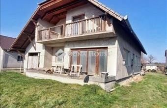 Eladó Vácrátóti családi ház hirdetés (39738845)