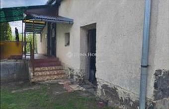 Eladó Becskei családi ház hirdetés (69452394)