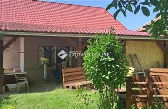 Eladó Becskei családi ház hirdetés (42357275)