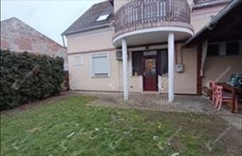 Eladó Soproni tégla lakás hirdetés (97274891)