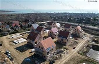 Eladó Balatonfüredi tégla lakás hirdetés (34293925)