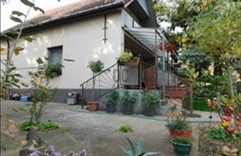 Eladó Tápiószentmártoni családi ház hirdetés (74634797)