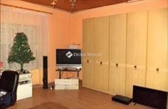 Eladó Velencei családi ház hirdetés (94333392)