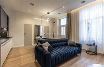 Eladó Budapest VI. kerületi tégla lakás hirdetés (88363132)