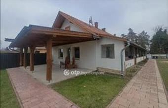 Eladó Ócsai tanya hirdetés (96725723)