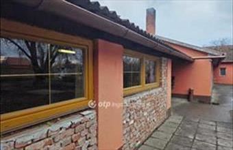 Eladó Mezőhegyesi családi ház hirdetés (44573374)