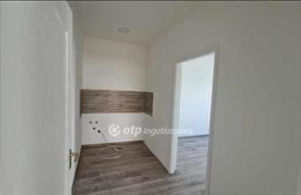 Eladó Tápiószelei tégla lakás hirdetés (98438916)