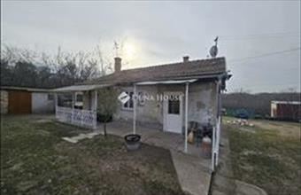 Eladó Budapest XVIII. kerületi ikerház hirdetés (37956497)