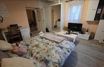 Eladó Tápiósági családi ház hirdetés (52614748)