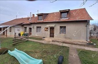 Eladó Szentesi családi ház hirdetés (77262374)