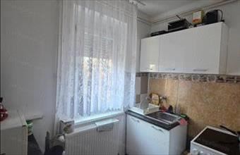 Eladó Oroszlányi tégla lakás hirdetés (35627851)