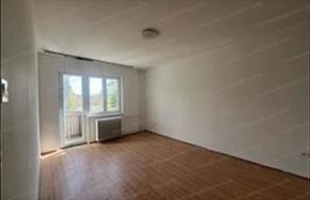 Eladó Oroszlányi tégla lakás hirdetés (46547789)