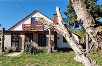 Eladó Esztergomi családi ház hirdetés (76339838)