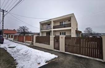 Eladó Péceli ikerház hirdetés (59258934)