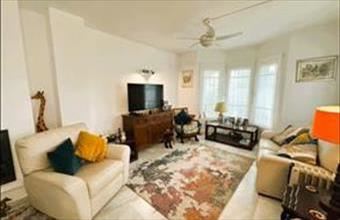 Eladó Spanyolországi tégla lakás hirdetés (95348924)