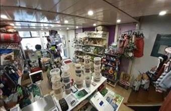 Kiadó Budapest VIII. kerületi üzlethelyiség utcafronton hirdetés (32334543)