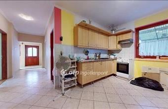 Eladó Tokaji családi ház hirdetés (33354354)