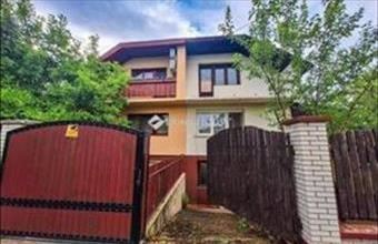 Eladó Budapest XVI. kerületi családi ház hirdetés (75233331)