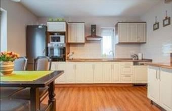 Eladó Budapest XVIII. kerületi családi ház hirdetés (92992476)