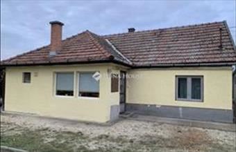 Eladó Örkényi családi ház hirdetés (33595399)