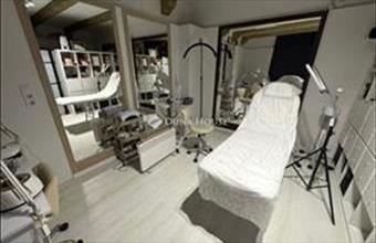 Eladó Nyíregyházai üzlethelyiség utcafronton hirdetés (49543185)