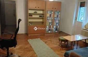 Eladó Székesfehérvári csúsztatott zsalus lakás hirdetés (11697528)