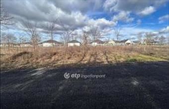 Eladó Dunavarsányi lakóövezeti telek hirdetés (32997874)