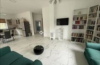 Eladó Esztergomi családi ház hirdetés (46474376)