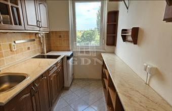 Eladó Veszprémi panel lakás hirdetés (65737863)