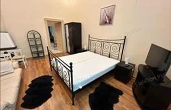 Kiadó Budapest VI. kerületi tégla lakás hirdetés (22257475)