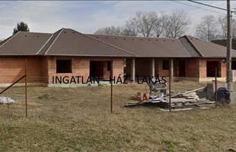 Eladó Veresegyházi ikerház hirdetés (32358617)