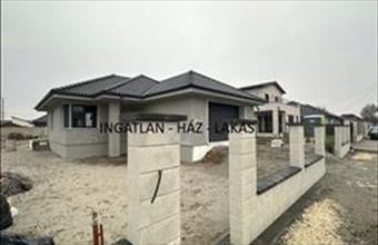 Eladó Nagytarcsai családi ház hirdetés (81729975)