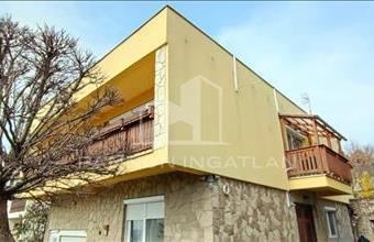 Eladó Ajkai családi ház hirdetés (83734244)