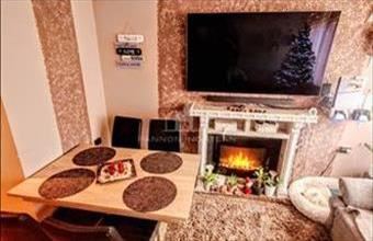 Eladó Veszprémi házrész hirdetés (19674755)