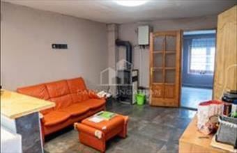 Eladó Veszprémi családi ház hirdetés (32529367)