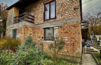 Eladó Bicskei házrész hirdetés (54895441)