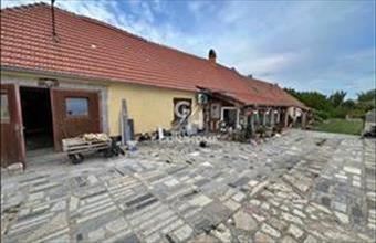 Eladó Márkói családi ház hirdetés (78327434)