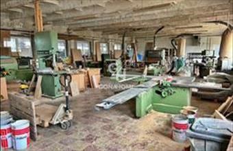 Kiadó Hajmáskéri műhely hirdetés (24513745)