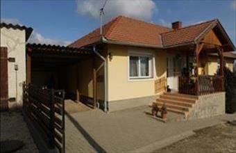 Eladó Lesencetomaji családi ház hirdetés (33694945)