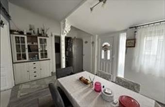 Eladó Balatonkenesei családi ház hirdetés (44374742)