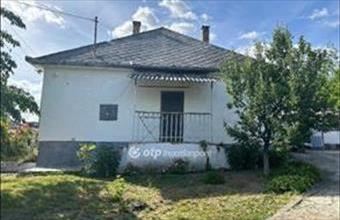 Eladó Nyírlugosi családi ház hirdetés (93492334)