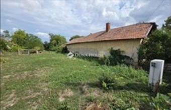 Eladó Tiszaszőlősi lakóövezeti telek hirdetés (53879757)