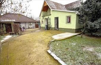 Eladó Váci hétvégi ház hirdetés (99779726)