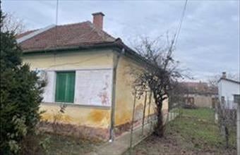 Eladó Szolnoki családi ház hirdetés (23974498)