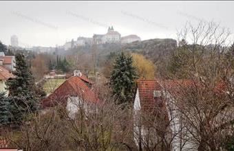 Eladó Veszprémi családi ház hirdetés (69335372)