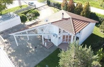 Kiadó Székesfehérvári családi ház hirdetés (94433645)