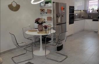 Eladó Egeri sorház hirdetés (49579949)