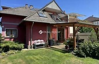 Eladó Budapest IV. kerületi családi ház hirdetés (54277952)