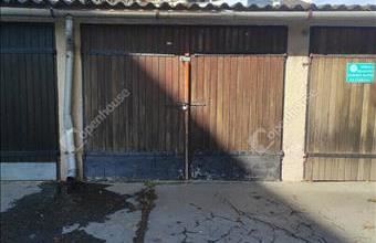 Eladó Szegedi egyedi garázs hirdetés (27848929)